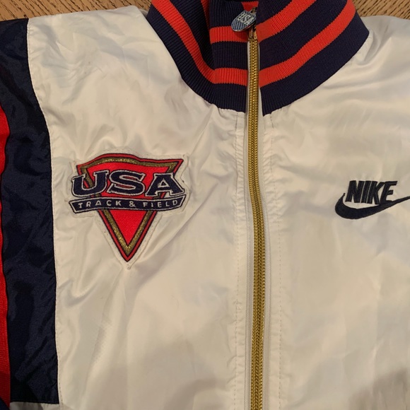 Nike USA Track and Field Windbreaker - Picture 4 of 5